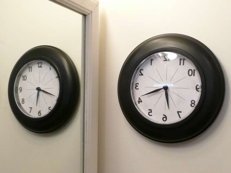 Matt LaGrandeur Mirror Clock